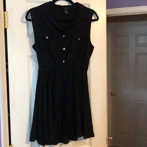 Forever 21 Sleeveless Black Dress